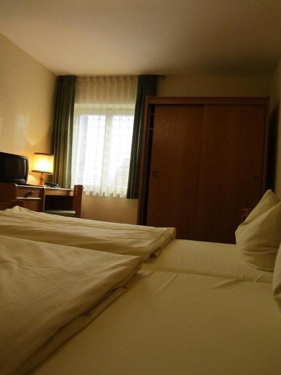 Hotel Gasthof Humplbraeu Wolfratshausen Quarto foto